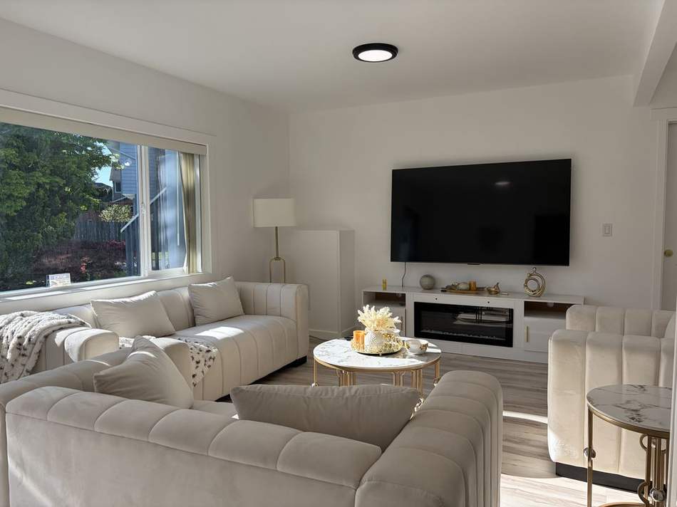 Living Room at Serene Lynnwood